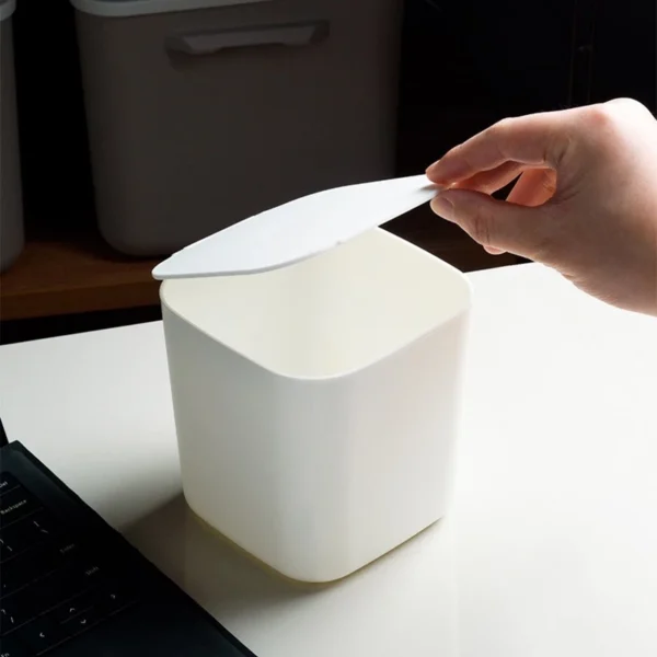 Mini Trash Can with Lid