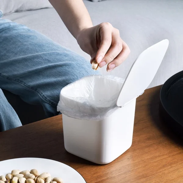 Mini Trash Can with Lid